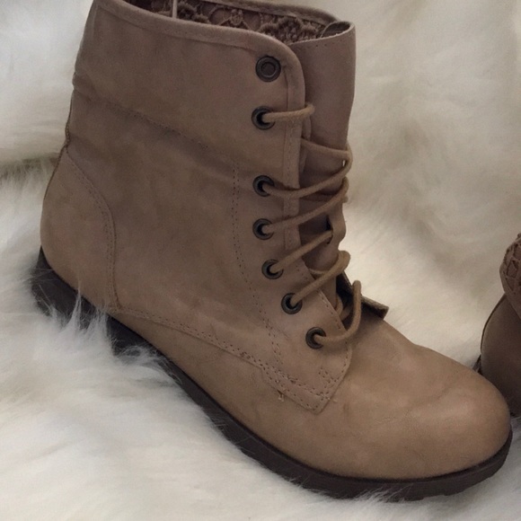 Z London Tan Fold-Over Boots - Picture 4 of 6